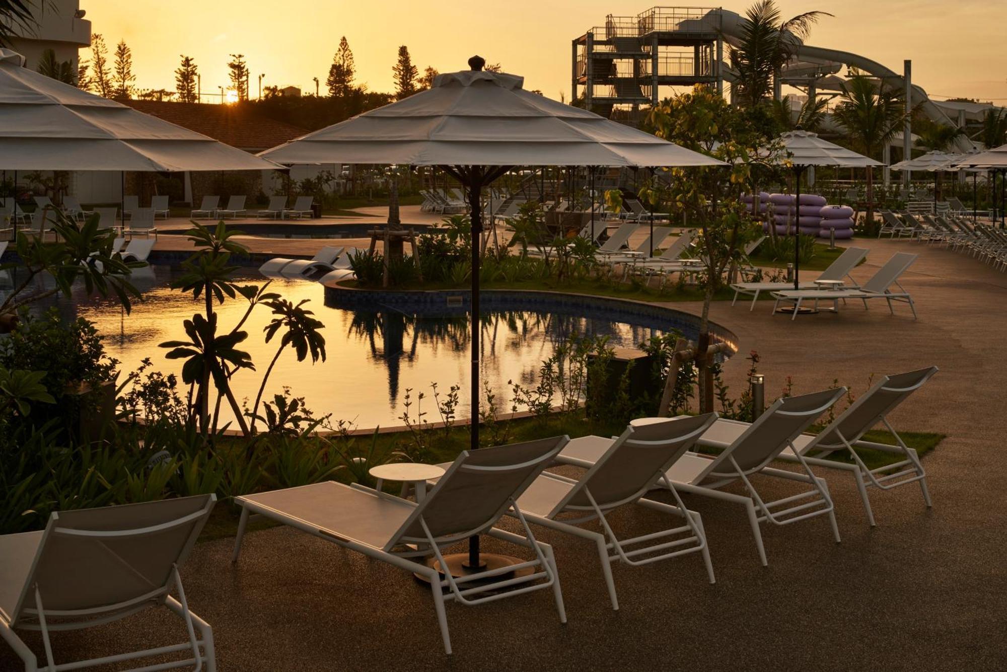 Grand Mercure Okinawa Cape Zanpa Resort Yomitan Dış mekan fotoğraf
